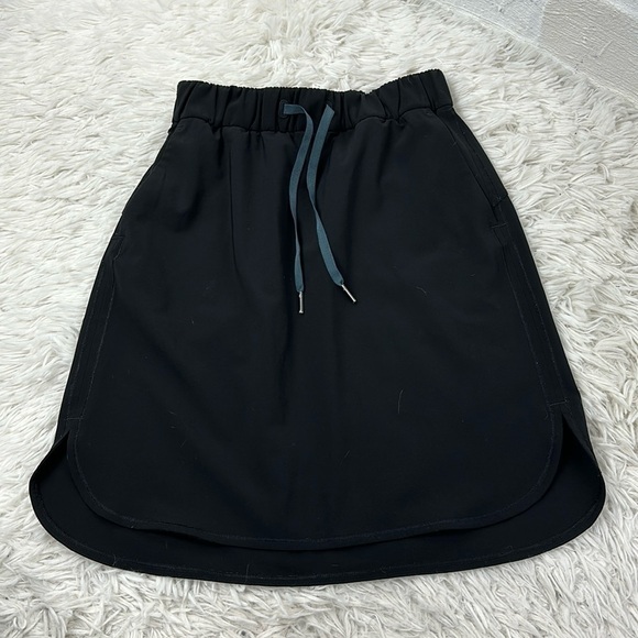 Lululemon On The Fly Skirt *21" Black - Picture 1 of 5